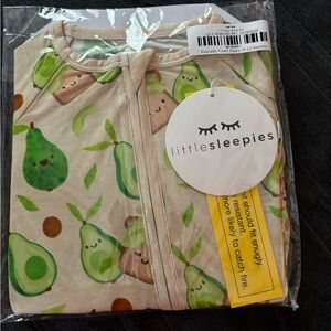 LITTLE SLEEPIES!!! AVOCADO TOAST ZIPPY SIZE 6-12